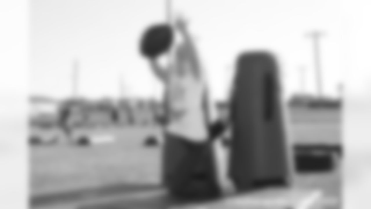 LANDING_youthfootball-8