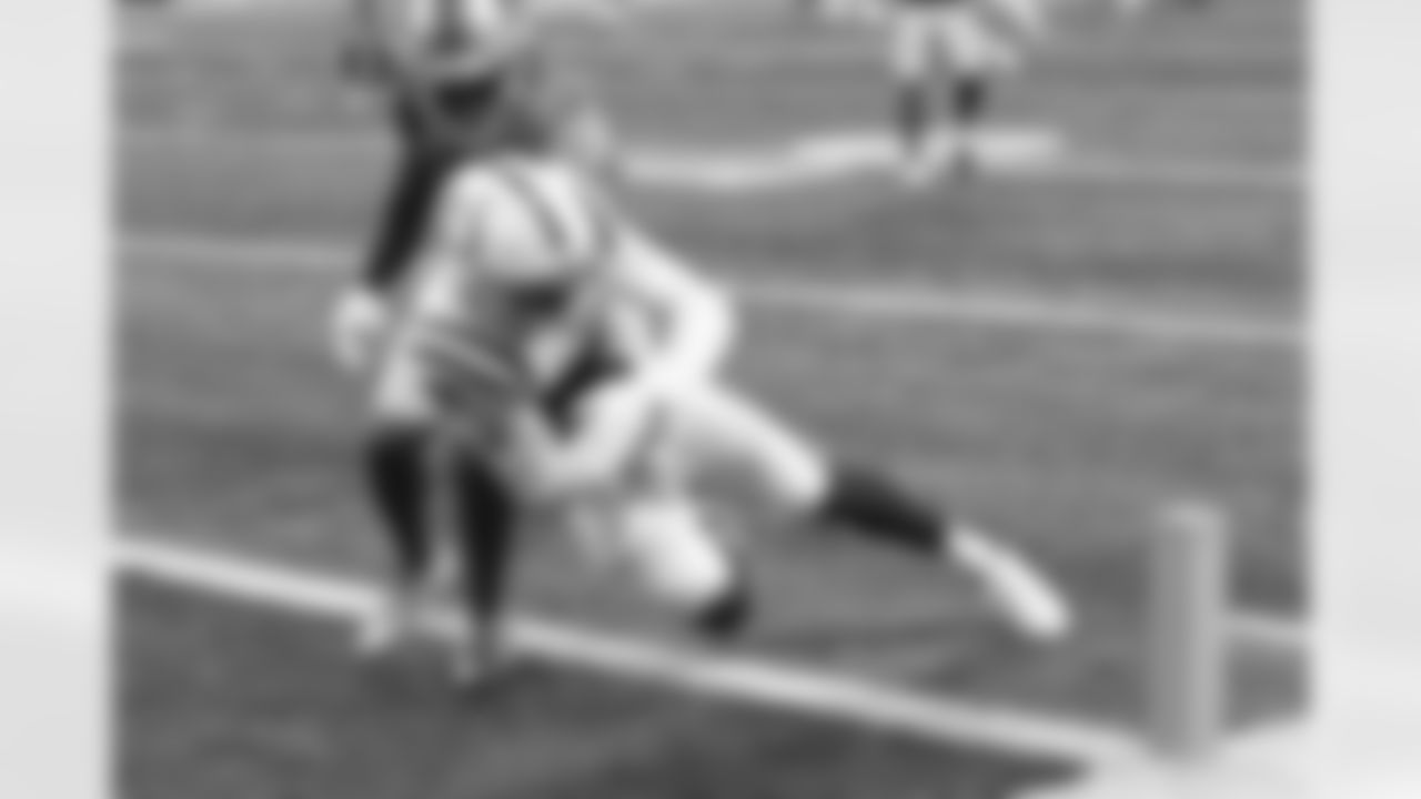 86 WR Samson Nacua