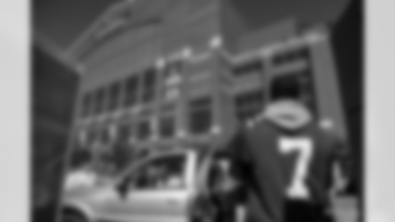 7 QB Jacoby Brissett