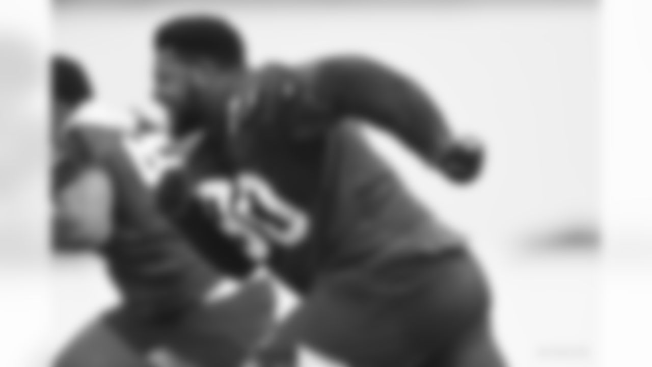 90 DT Grover Stewart
