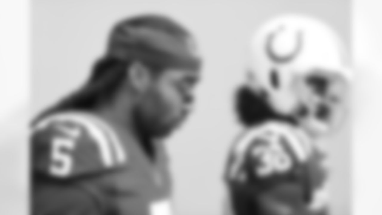 5 CB Stephon Gilmore