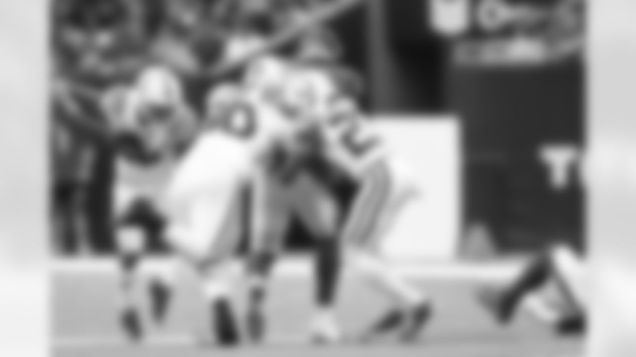 90 DT Grover Stewart, #23 CB Kenny Moore II