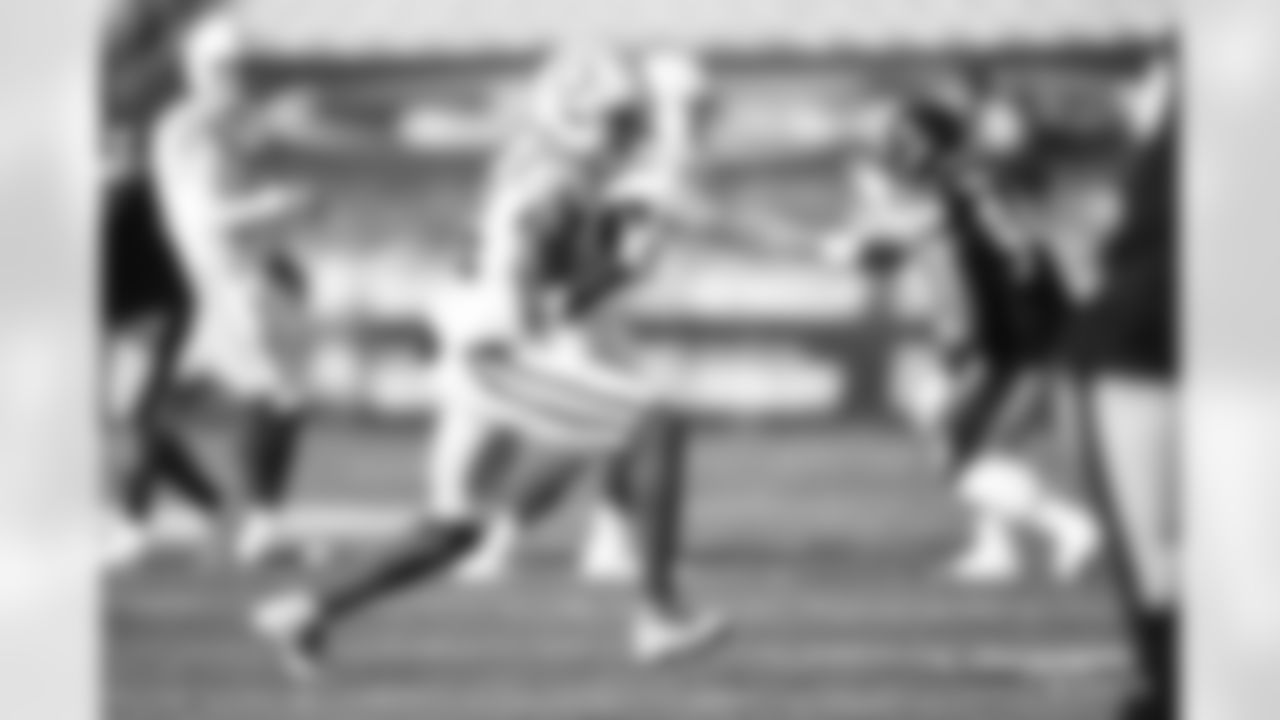 14 WR Zach Pascal