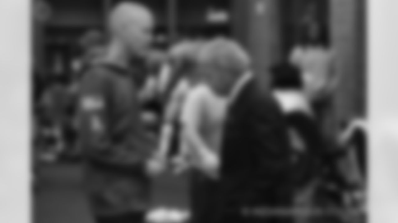 2018_1111_LockerRoom_0051