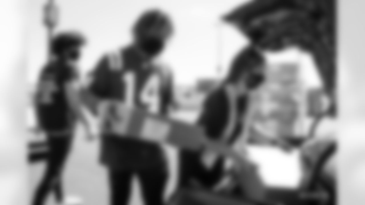 14 WR Zach Pascal