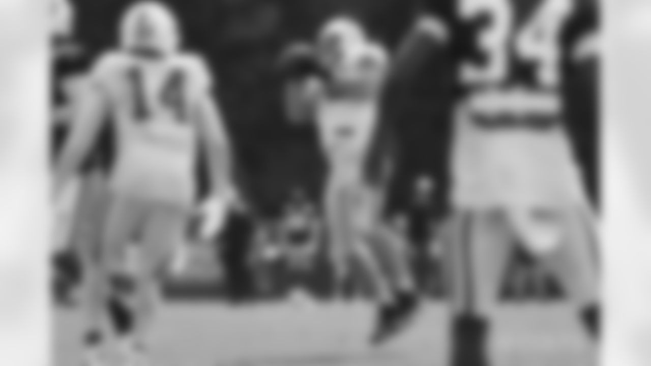 72 T/G Braden Smith