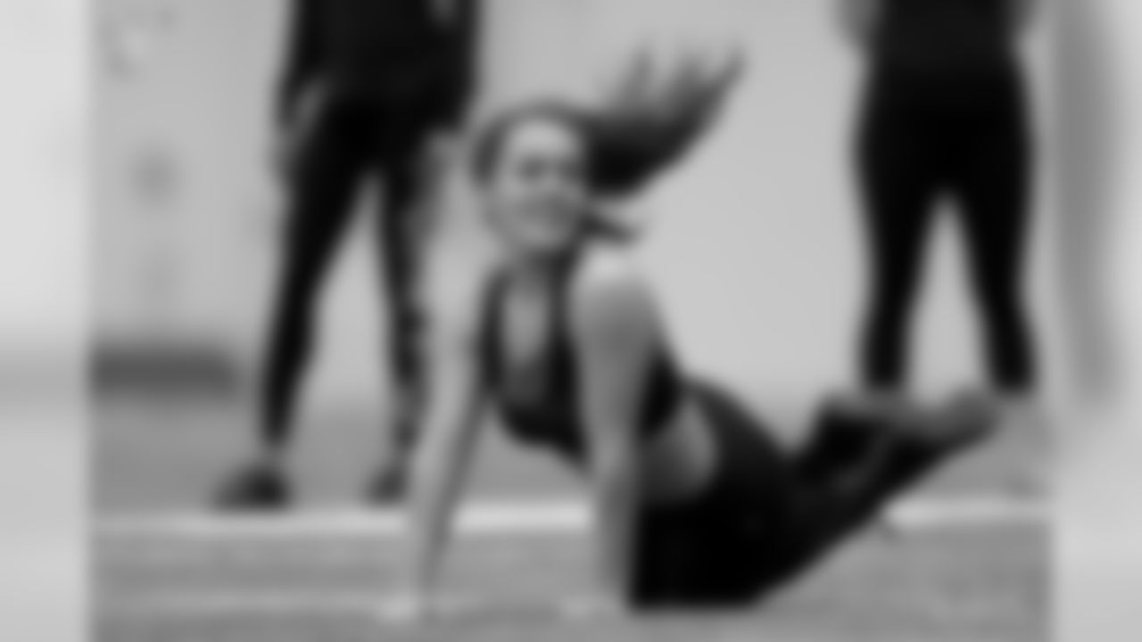 A behind the scenes look at the 2019 cheer finalists during last nights dance practice.