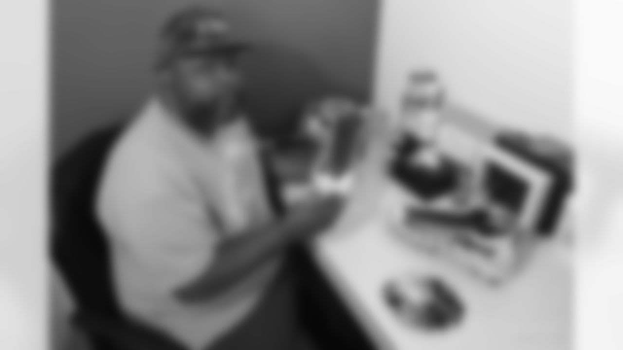 2021_1116_Paye_Cleats_0444