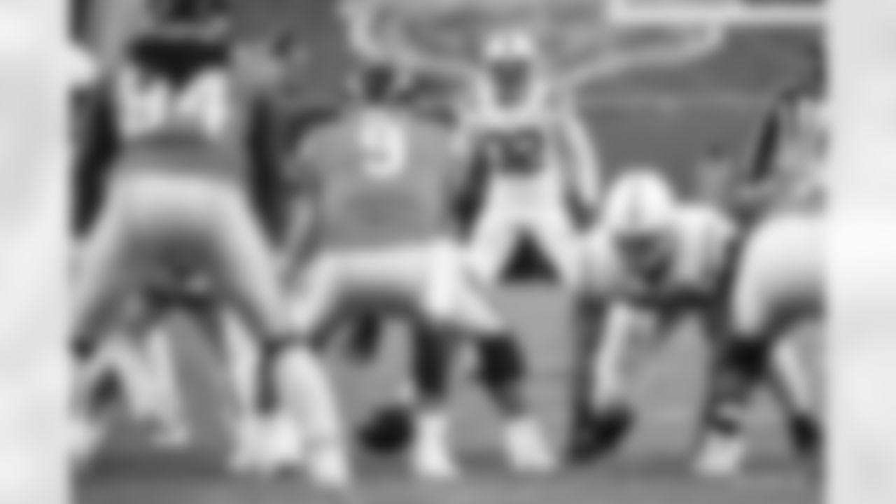 32 S Julian Blackmon