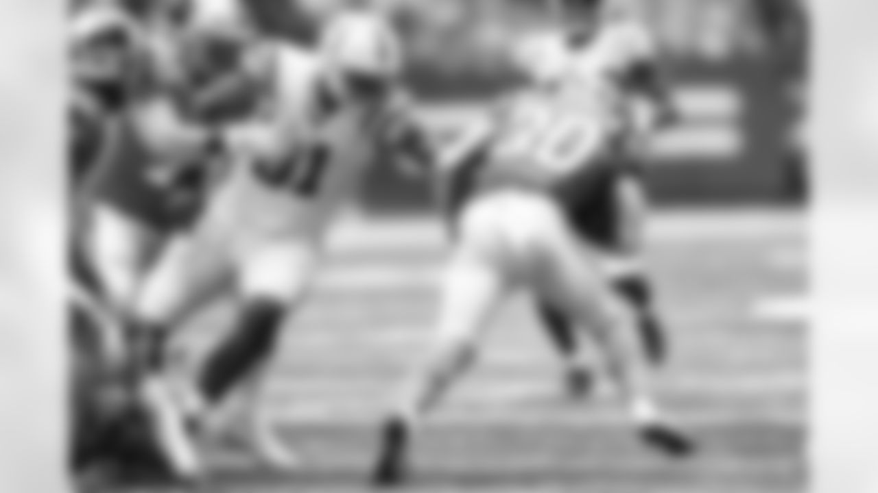 91 DE Isaac Rochell