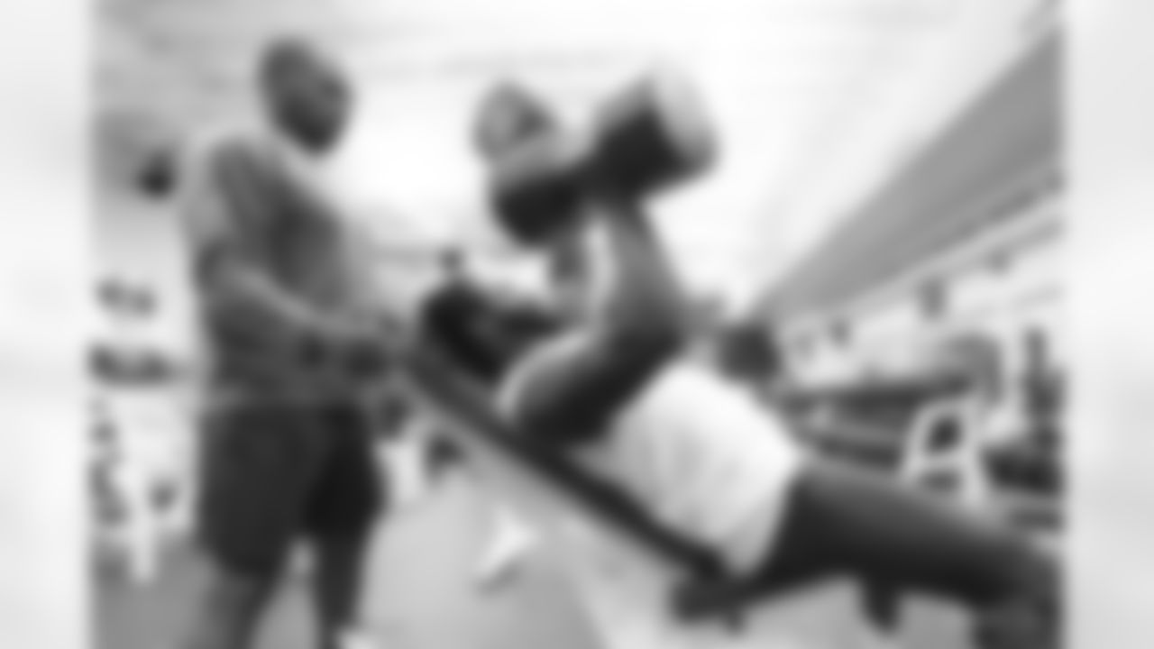 Richard Howell Head Strength and Conditioning, #59 LB Ifeadi Odenigbo