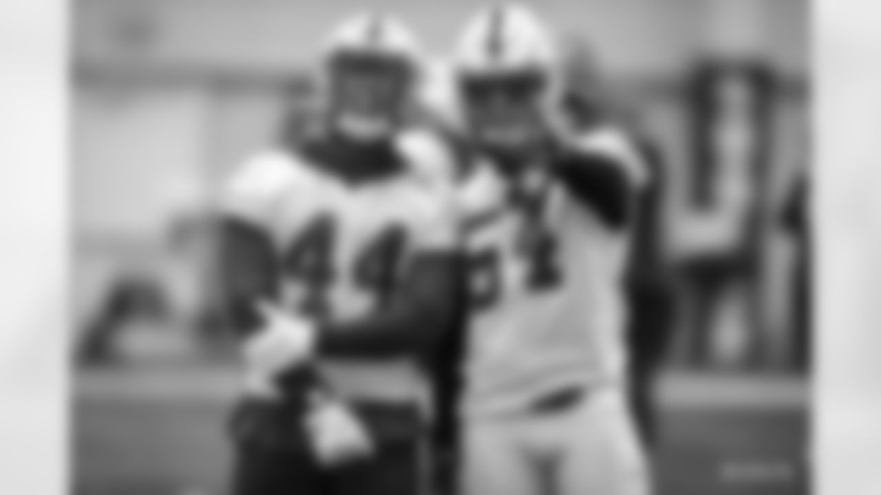 44 LB Zaire Franklin, #54 LB Anthony Walker