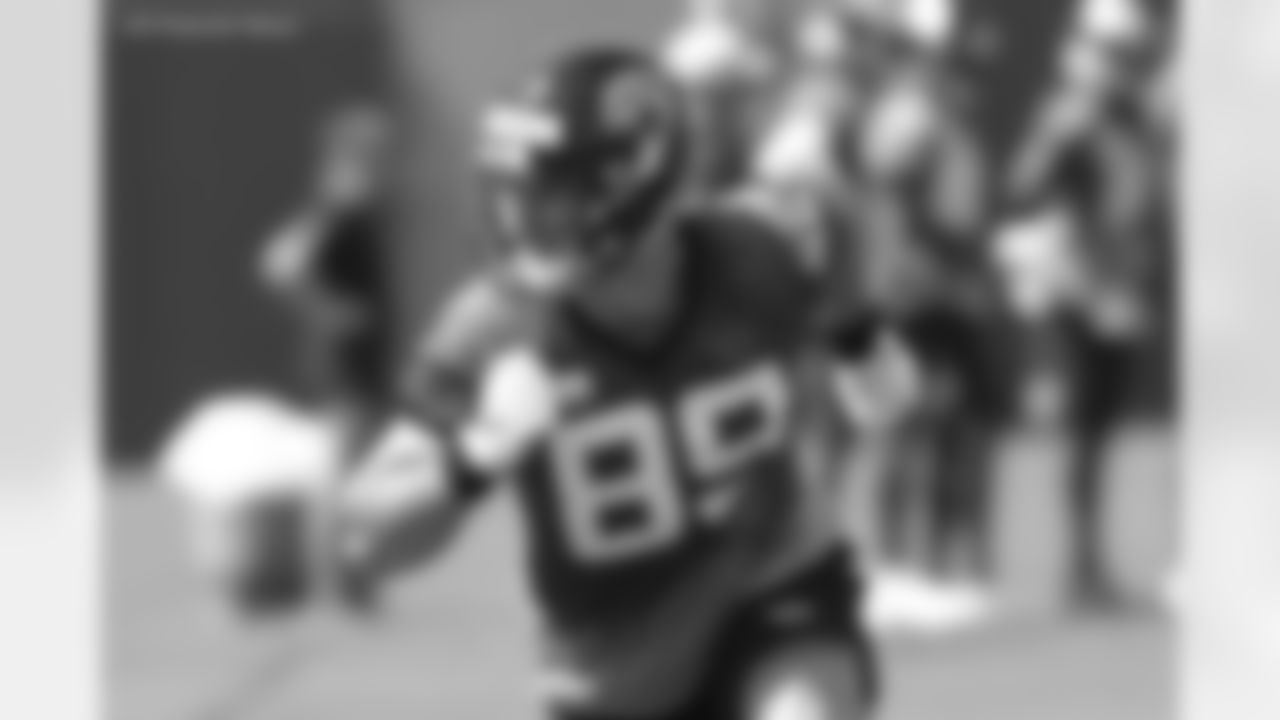 TE Luke Farrell