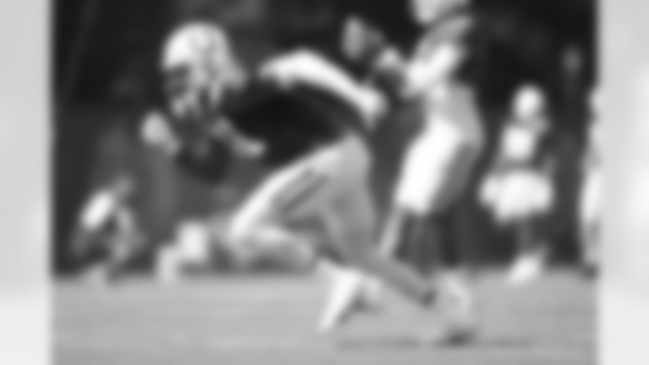 41 TE Farrod Green
