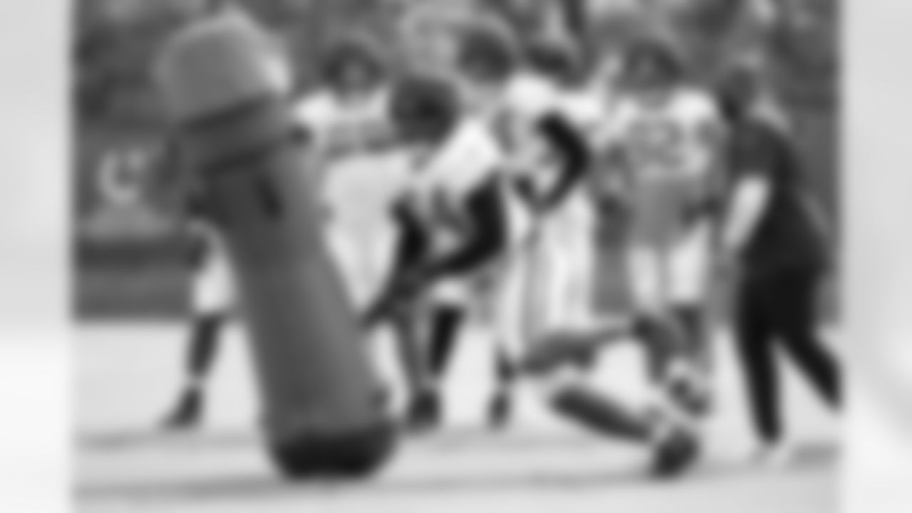 94 DE Tyquan Lewis