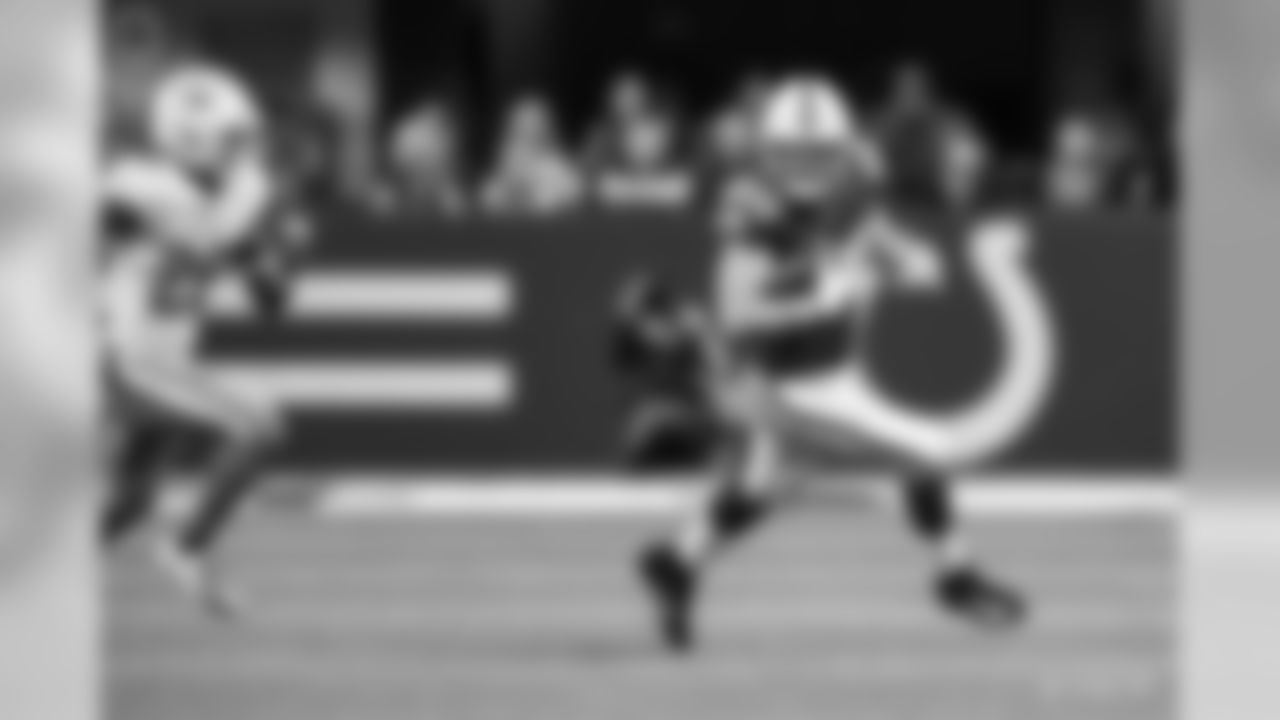 84 tight end Jack Doyle