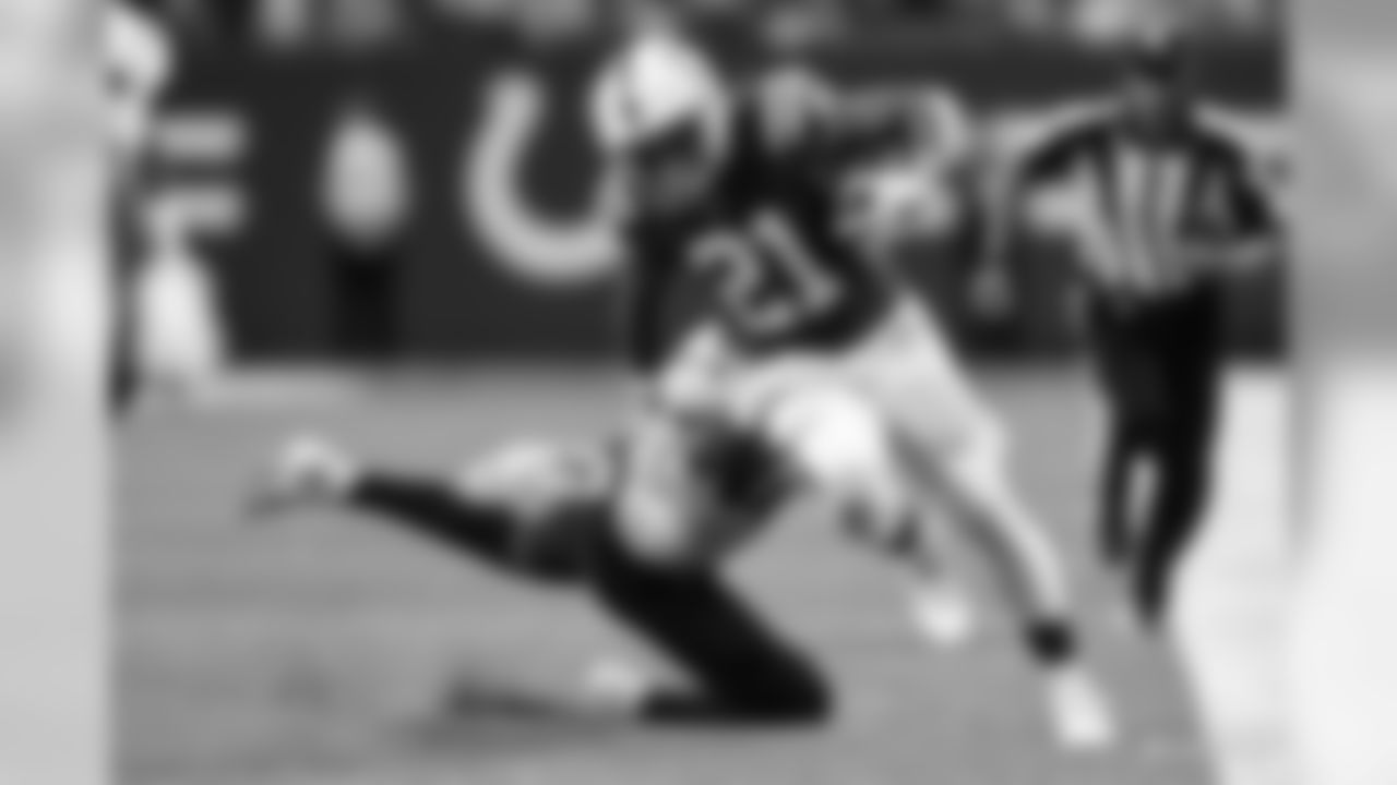 21 running back Nyheim Hines