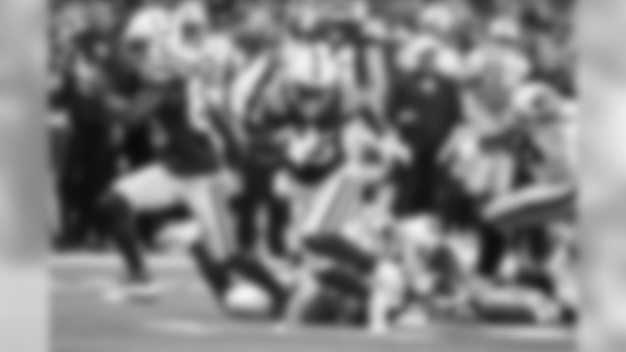 15 wide receiver Parris Campbell