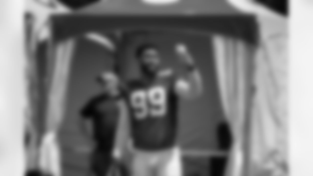 99 DT DeForest Buckner