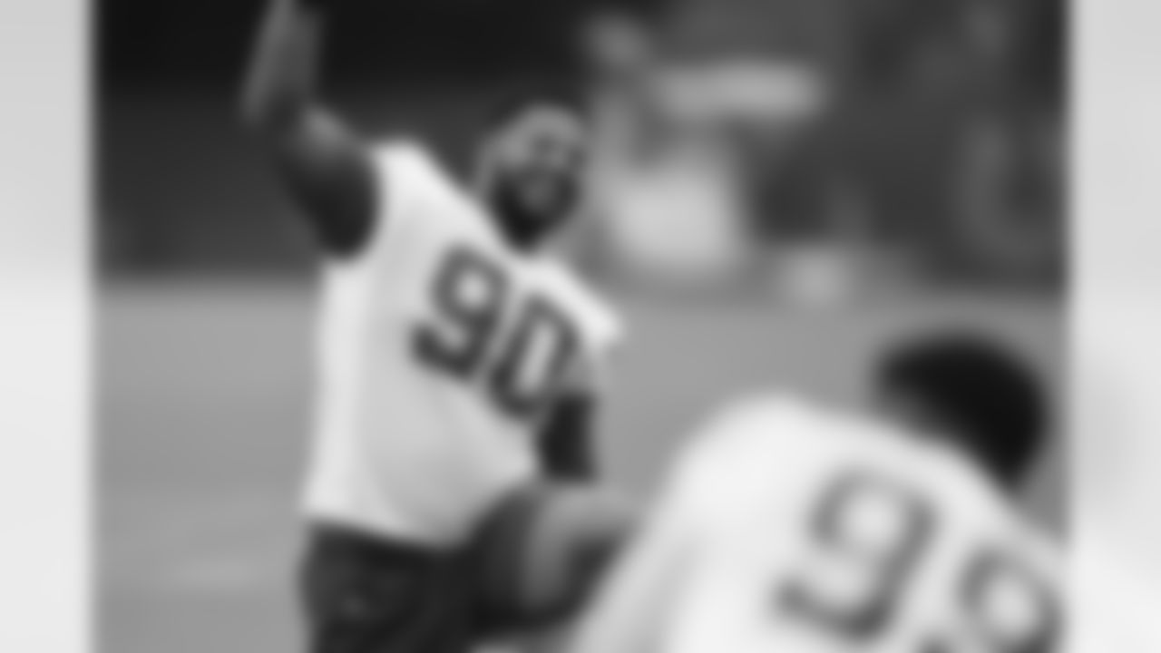 90 DT Grover Stewart