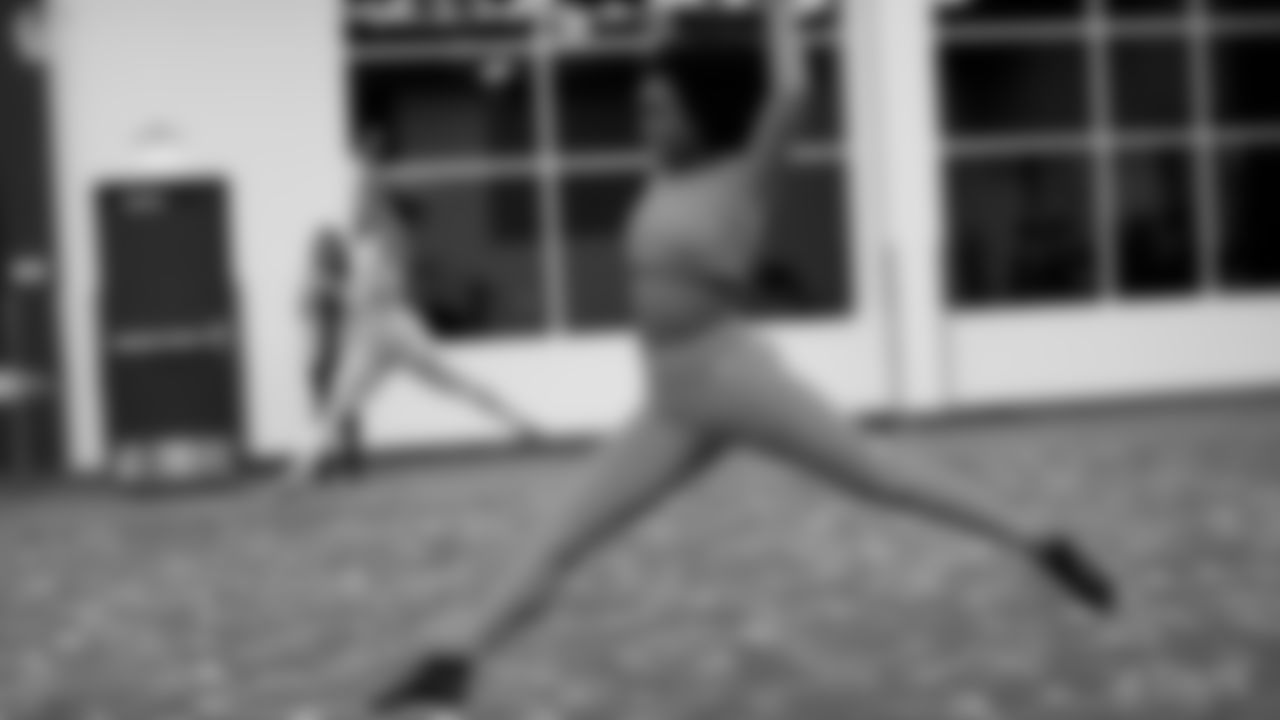 A behind the scenes look at the Colts Cheerleaders prep class on 3/7.