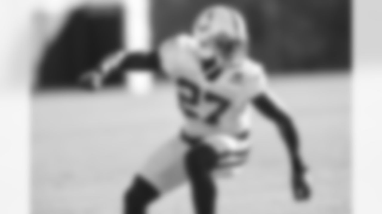 27 CB Xavier Rhodes