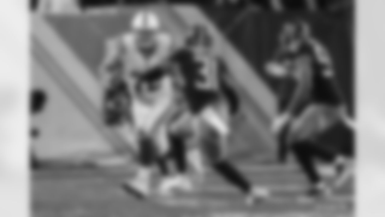 Braden Smith, guard/tackle (second-round [37th-overall] pick): Smith, who took over as the starter at right tackle in Week 5, appeared in 15 games (13 starts) in 2018, and was named to the PFWA All-Rookie Team. In Weeks 7 and 8, he helped the Colts rush for more than 200 yards in back-to-back games for the first time since the 1985 season. Smith was part of an offensive line that didn't allow a sack in five straight games, which tied the Giants (2010) and the Titans (2008) for the third-longest streak since 1982. He started two postseason games and helped the Colts rush for a postseason franchise record 200 yards during AFC Wild Card weekend.