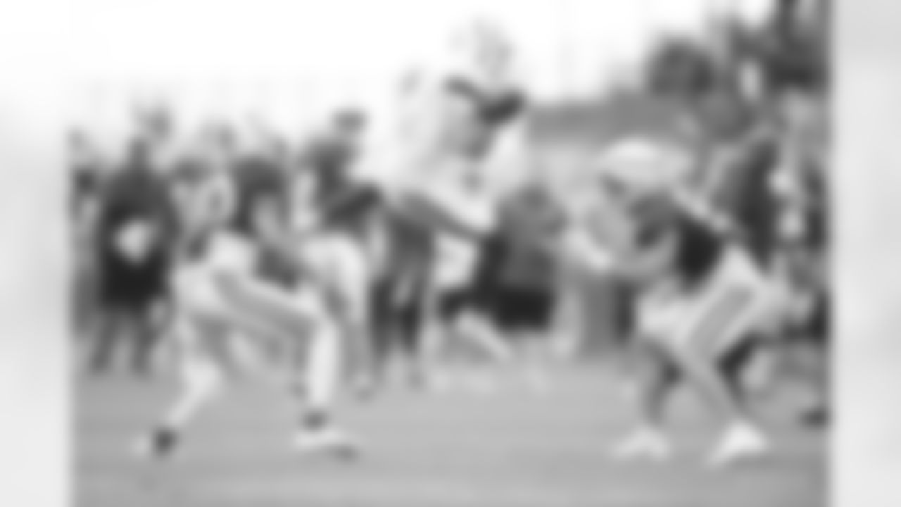 40 CB Chris Wilcox, #7 WR Ethan Fernea, #55 LB Sterling Weatherford