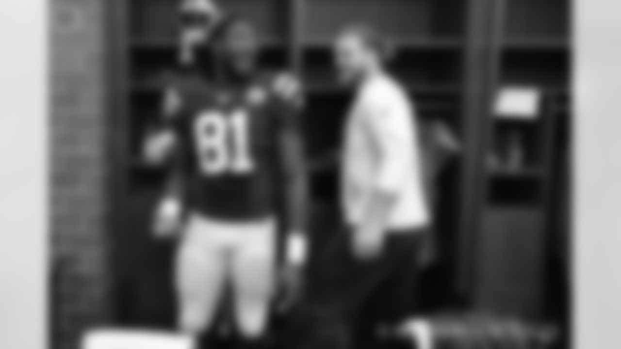 2018_1111_LockerRoom_0001