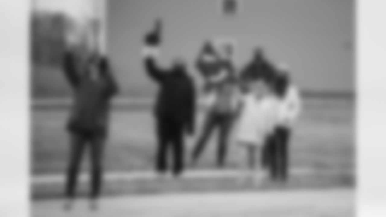 2020_0107_ColtsCaravan0057