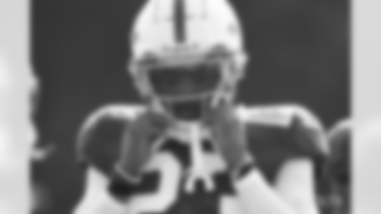 23 CB Kenny Moore II