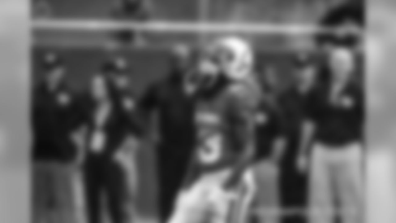 SUBJECTS] seen at [EVENT NAME] at [VENUE] on Thursday, Jan. 11, 2018 in Terre Haute, Ind. (Matt Bowen/AP Images for Macy's)