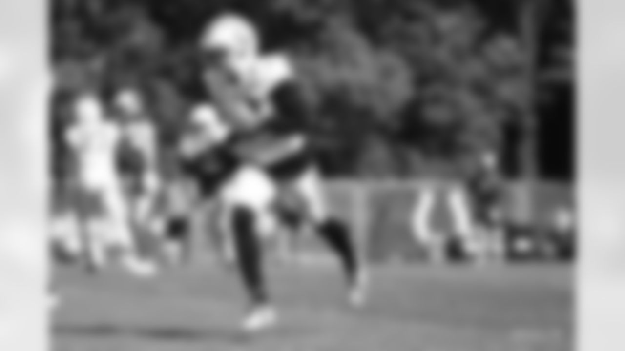 23 CB Kenny Moore II