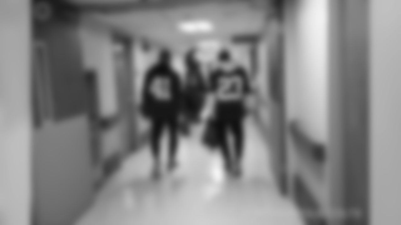 2018_1112_ CM_VAHospitalVisit0275