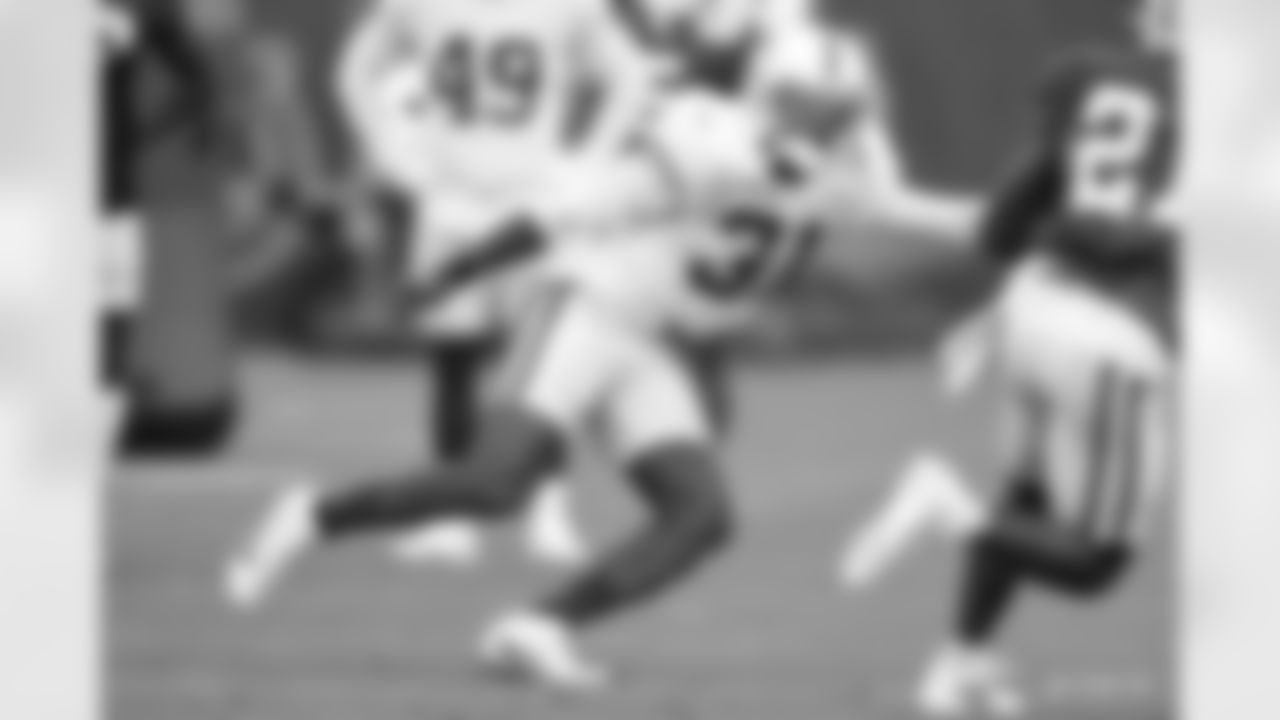 31 S Tavon Wilson