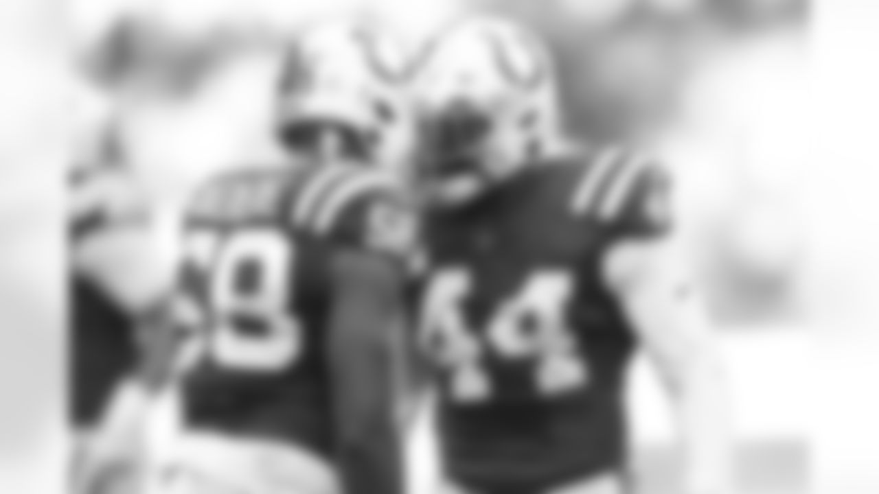 58 LB Bobby Okereke, #44 LB Zaire Franklin