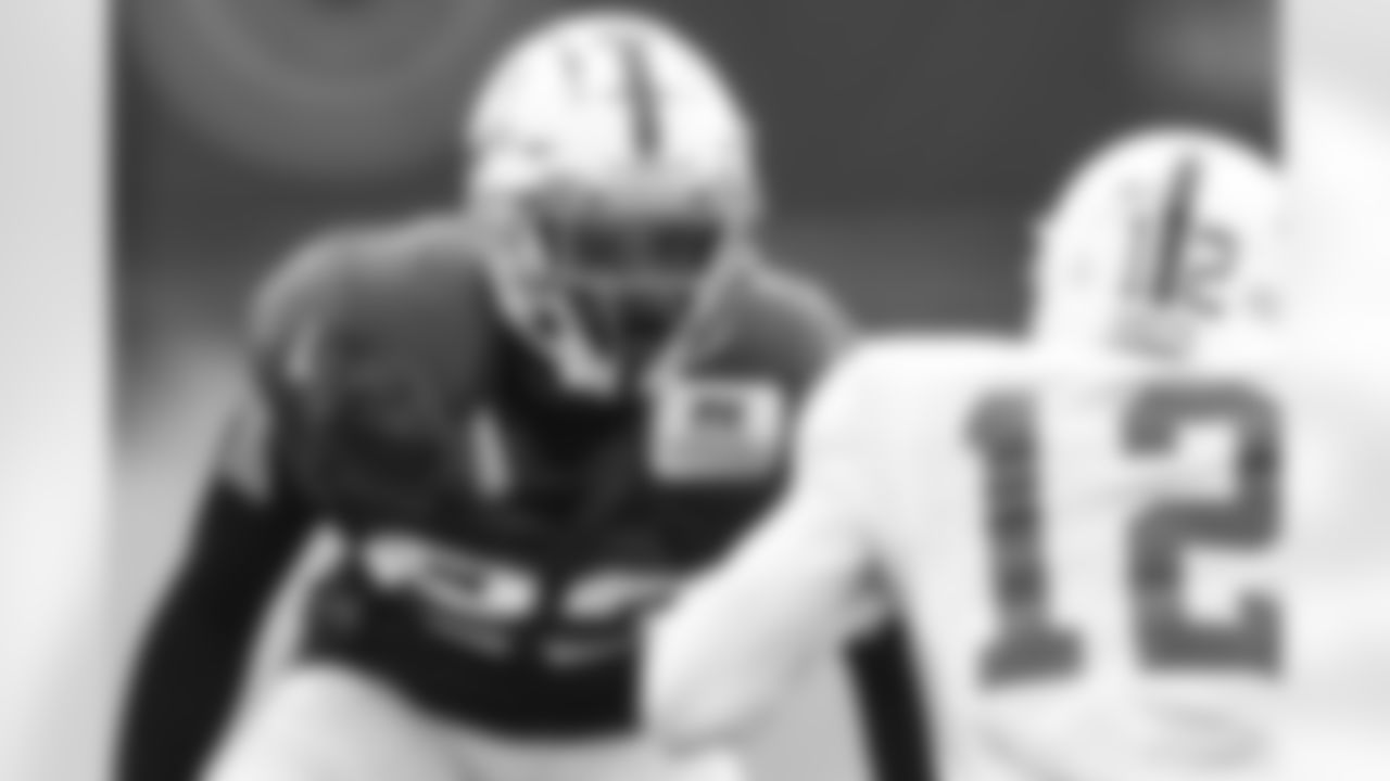 23 CB Kenny Moore II