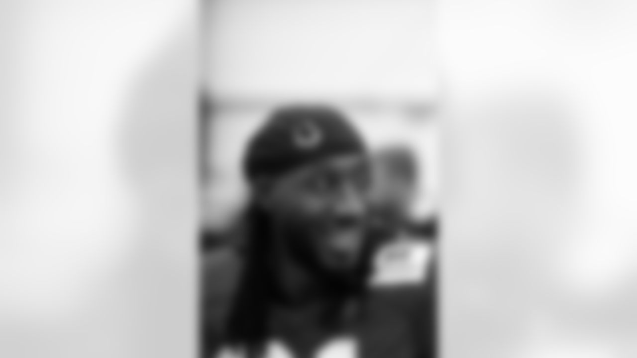 81 TE Mo Alie-Cox