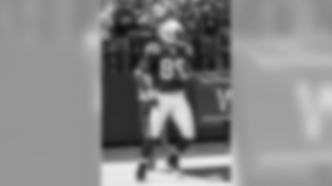 01-08-11 vs. NYJ-2