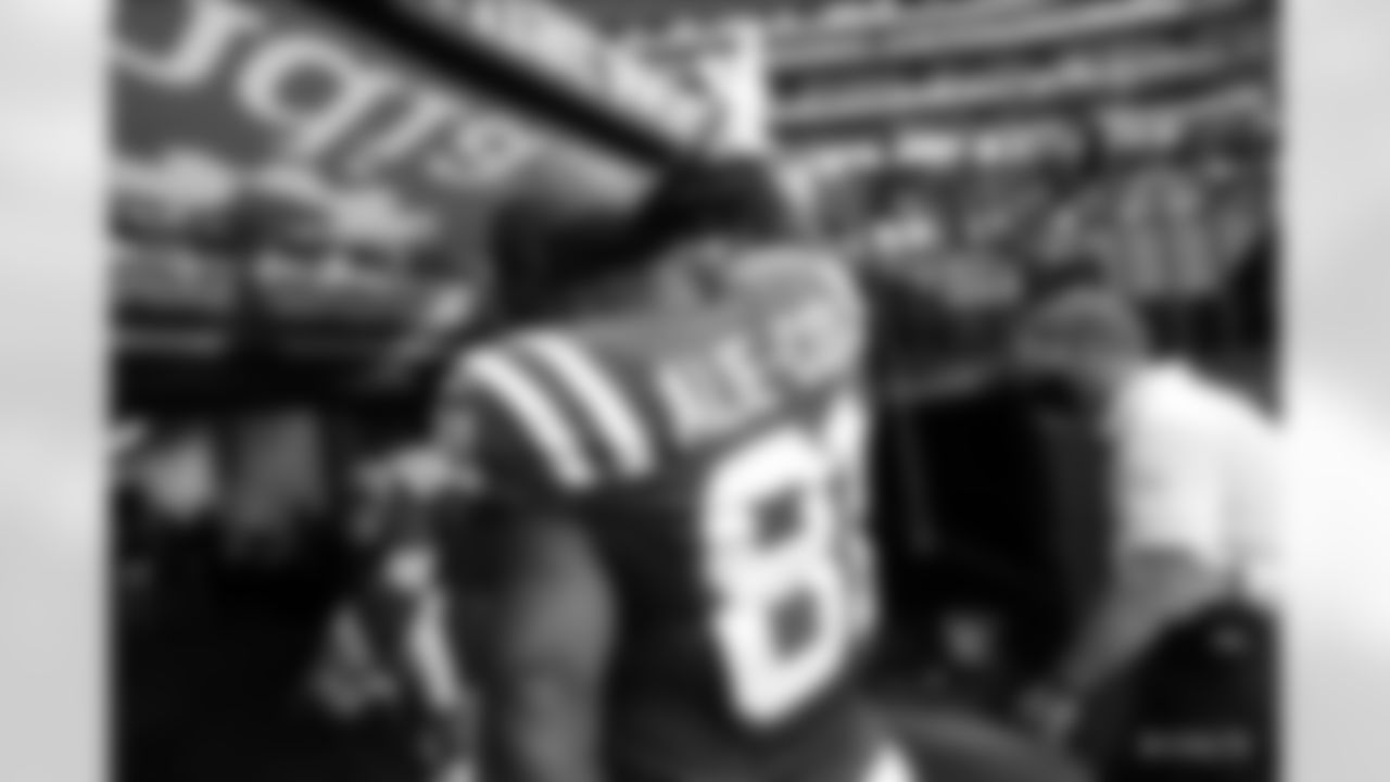 81 TE Mo Alie-Cox