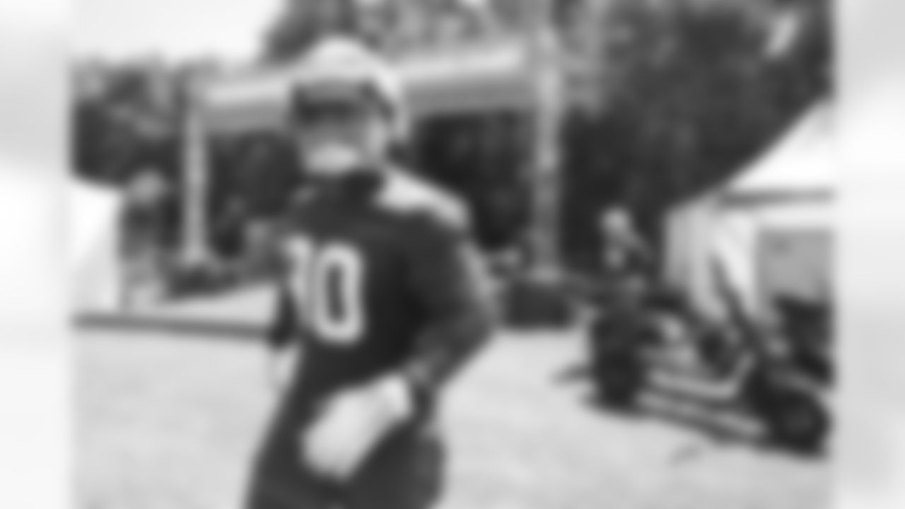 90 DT Grover Stewart