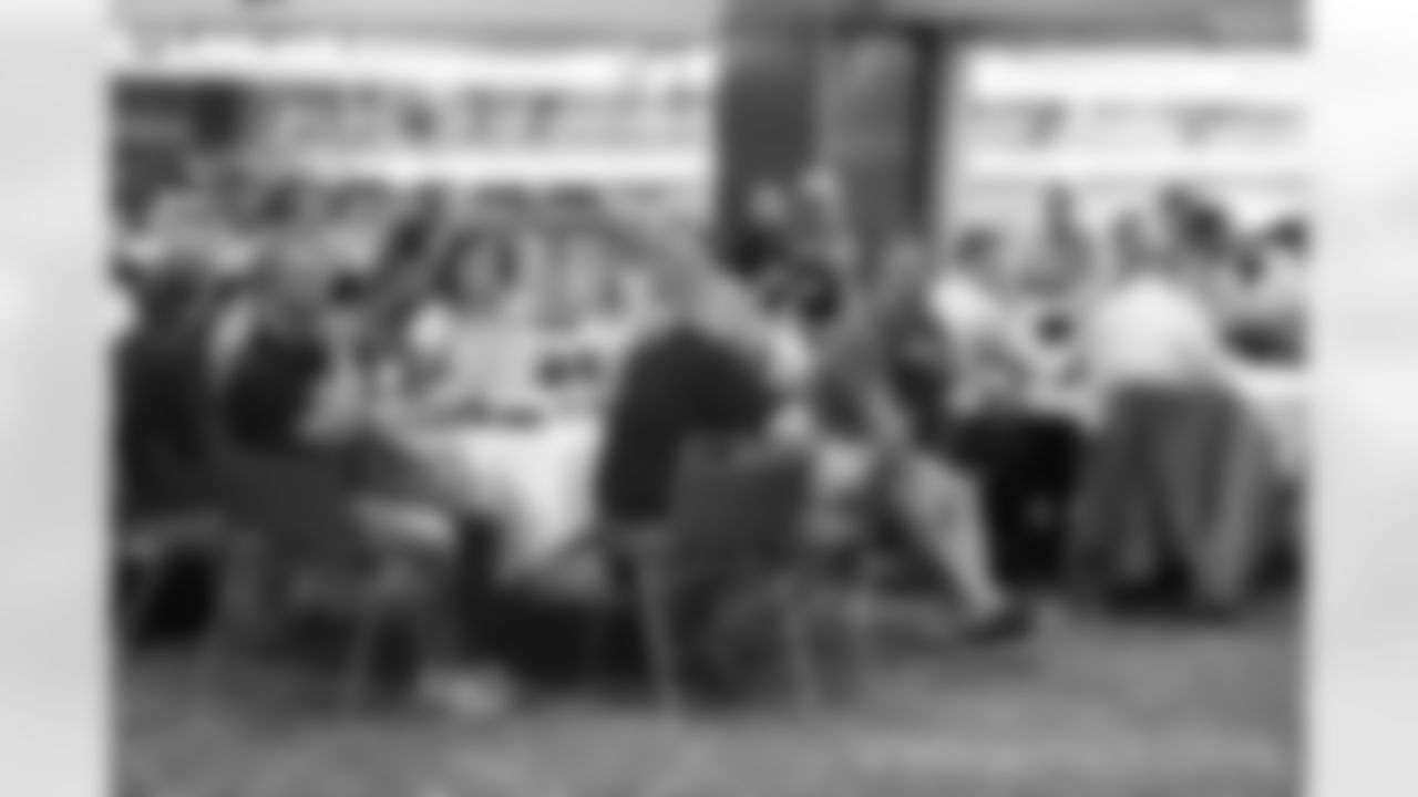 2018_0724_SuiteHolderLuncheon_0373
