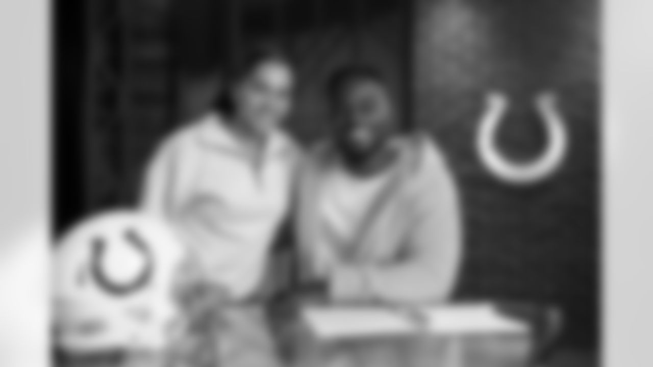 WR Isaiah McKenzie