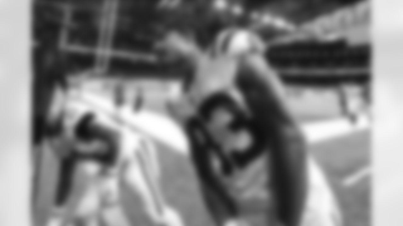 83 WR Marcus Johnson