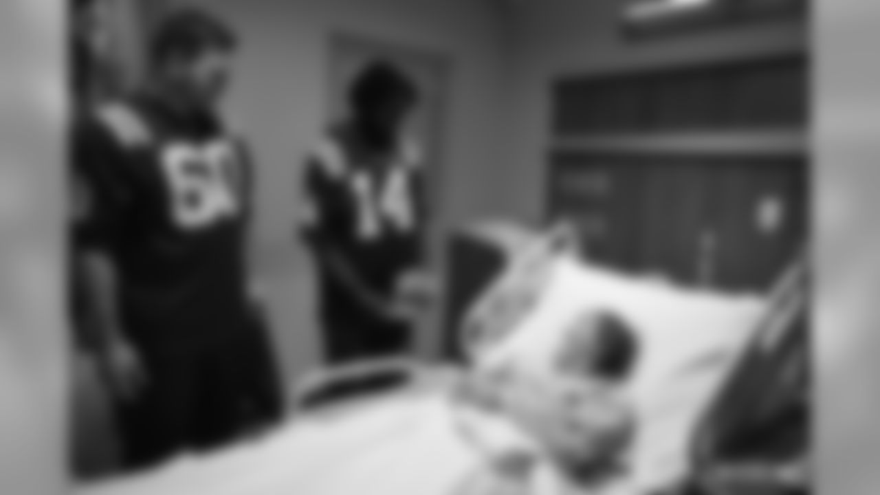 2019_1104_VAHospitalVisit_0058