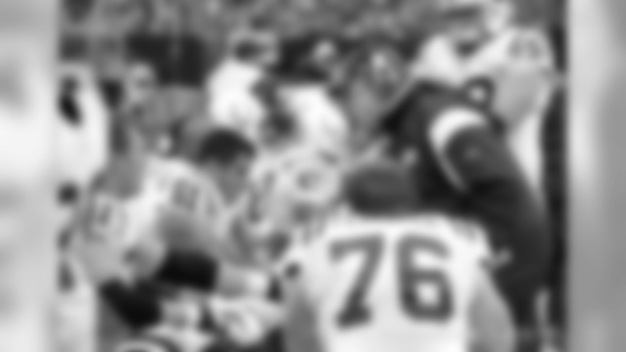 Howard Mudd has over 40 years of NFL experience as a coach and player and he re-joins Indianapolis after serving as the Colts offensive line coach for 12 seasons (1998-2009).