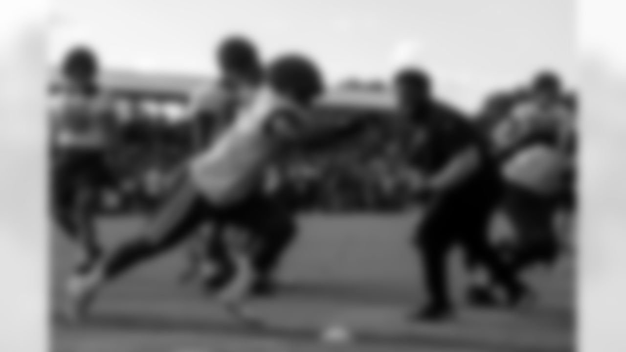 95 DT Adetomiwa Adebawore, Nate Ollie Defensive Line
2023 Colts Training Camp - Grand Park