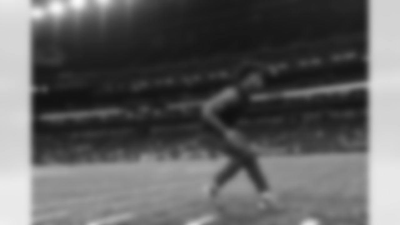 23 CB Kenny Moore II