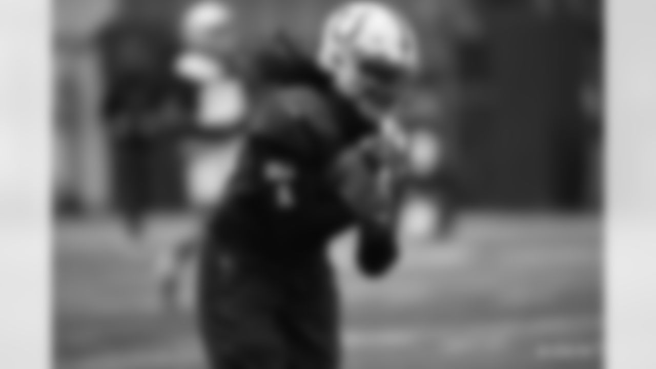 81 TE Mo Alie-Cox