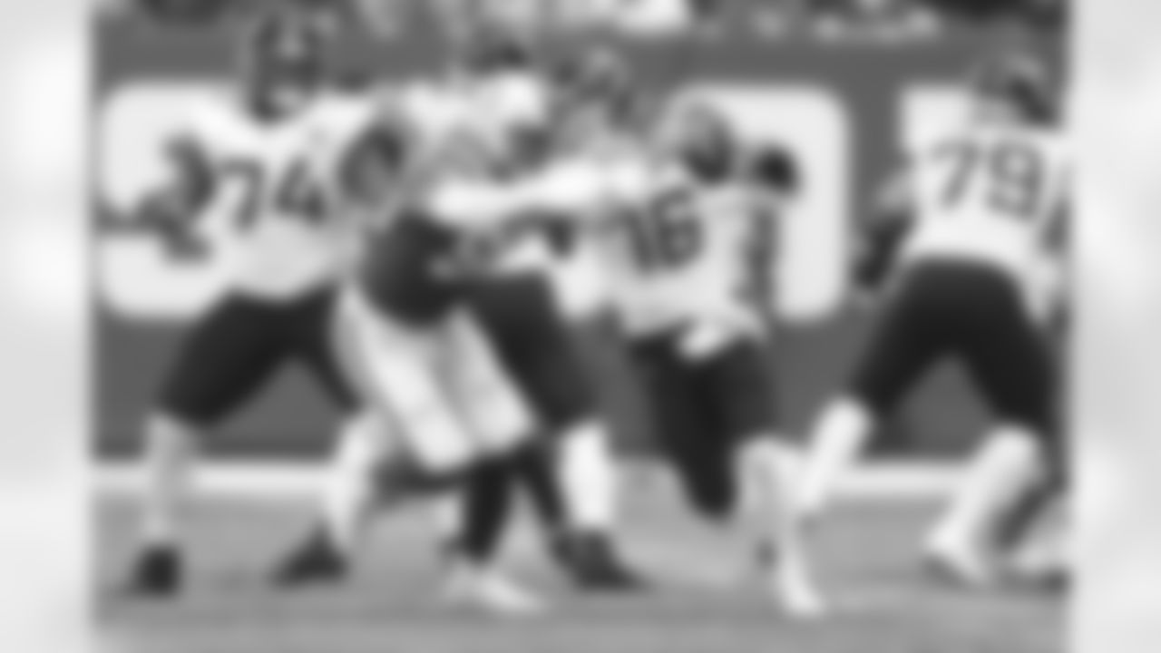 99 DT DeForest Buckner